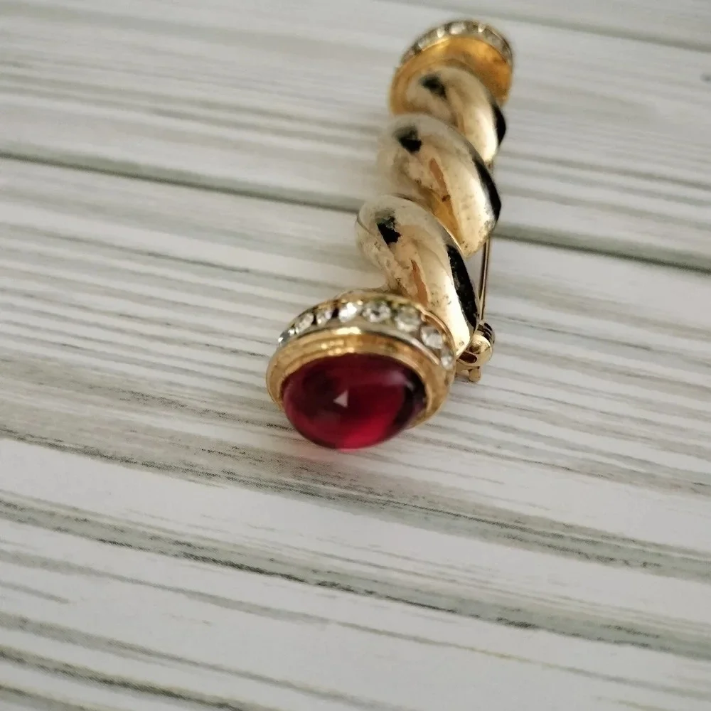 Gold Tone Twisted Chunky Bar Pin Red Cabochons Vintage Statement Brooch Scepter
